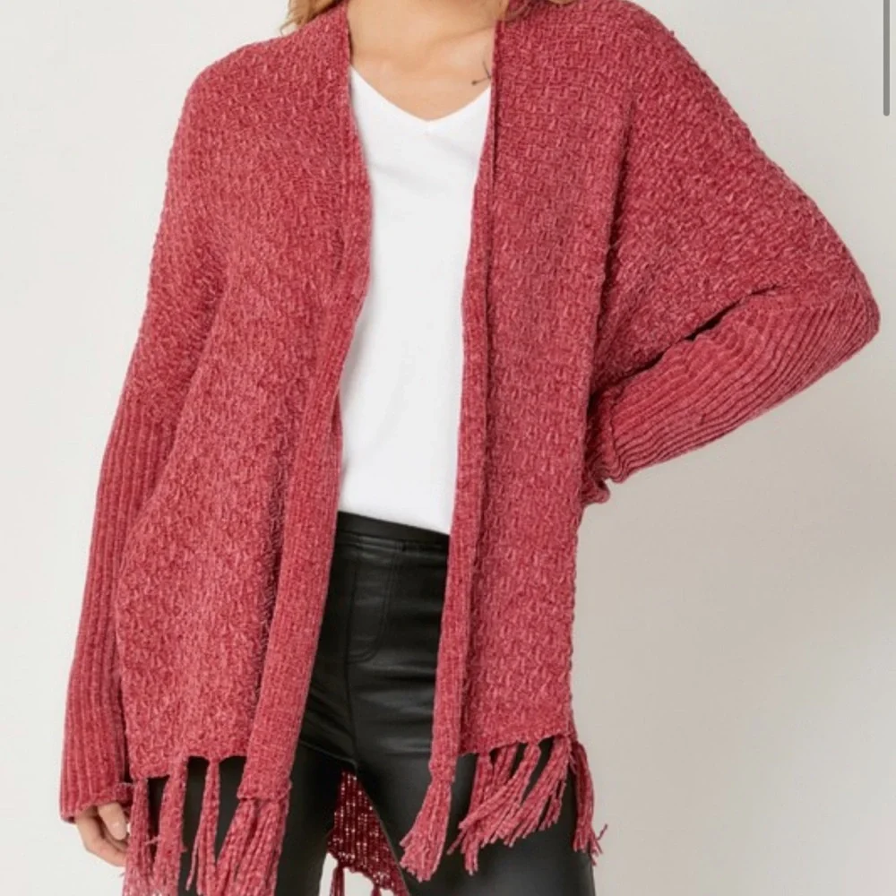 Peach Love California Plus Size Cardigan - Picture 2 of 3